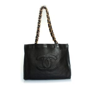 Chanel, Grand shopper in black lambskin leather